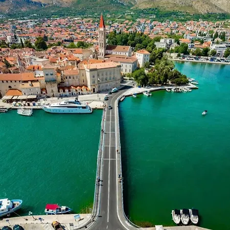 Apartment Zrina -